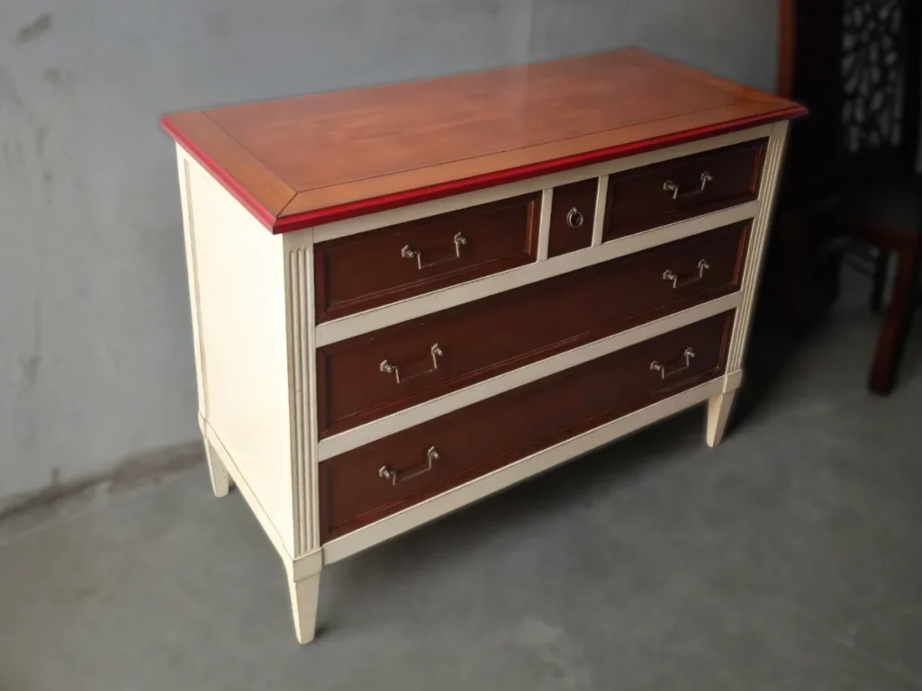 comoda-de-madera-a-medida-en-2-tonos